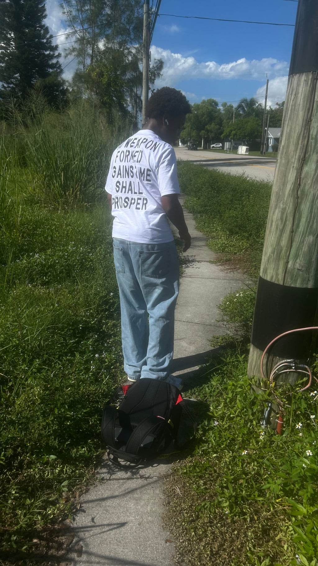 t-shirt daniel in the lions den with no weapons shall prosper